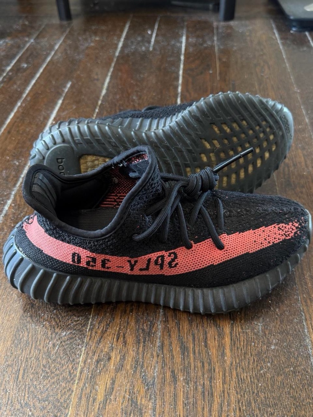 Adidas Yeezy Boost 350 V2 Core Red Size 4.4 Men’s 5.5 Womens